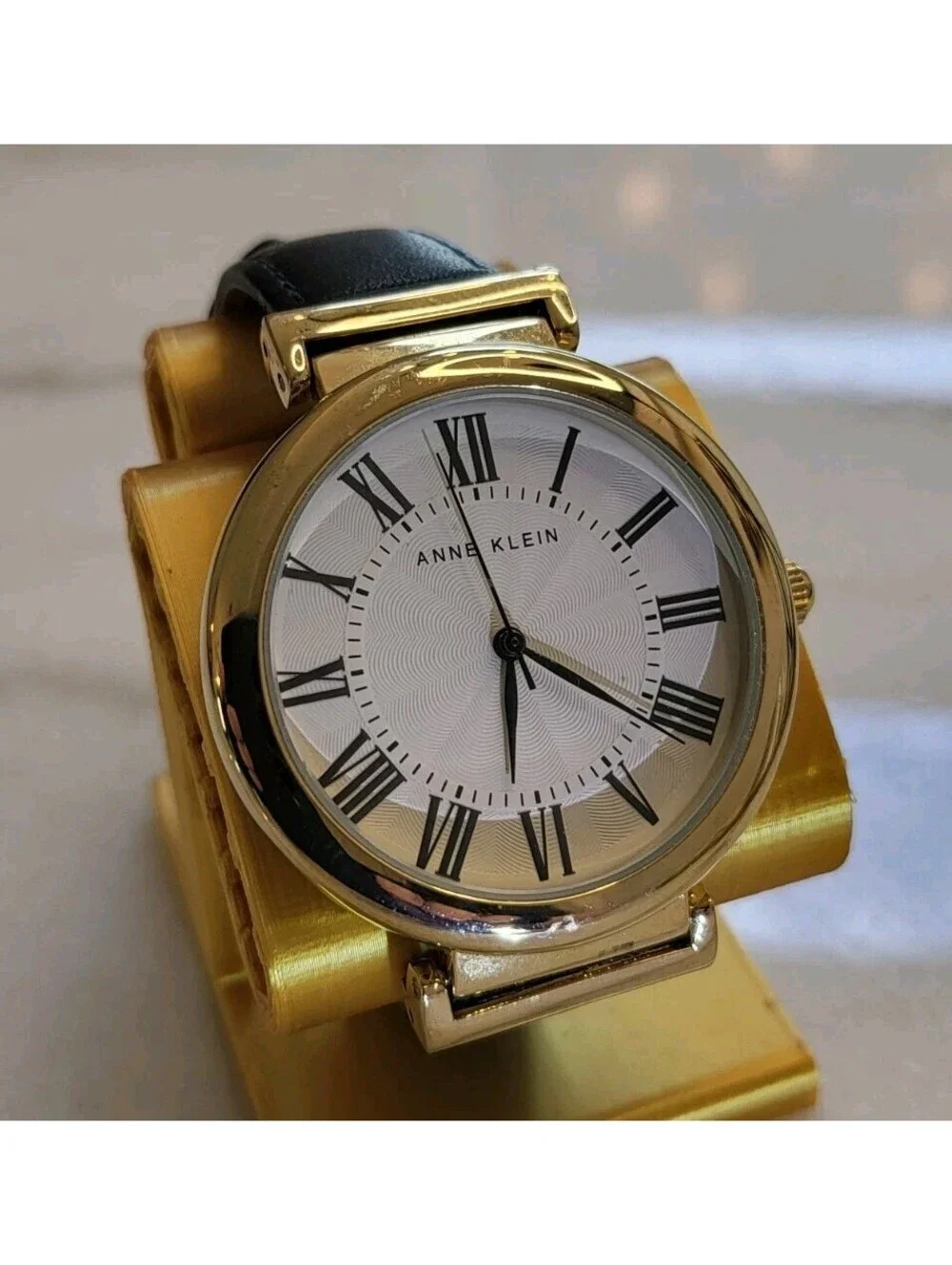 Anne Klein Women’s Watch Excellent Condition Working New Battery Runs Great EUC